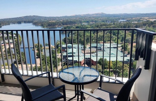 Belconnen Apartment | New to VRBO: Luxurious Apt with Serene Lake Views
