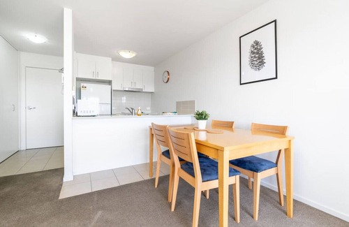 Wright Apartment | New to VRBO: Relaxing 2BR Apt in North Point Complex