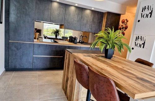 Die Apartment | New top floor apartment with large terraces and breathtaking mountain views