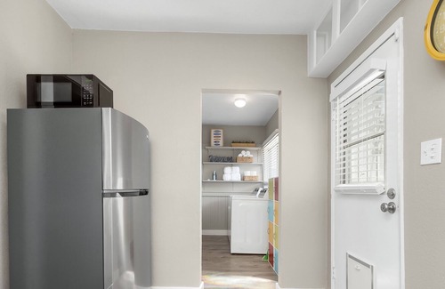 Fresno House | ⭐️ New! Tower District Pet Friendly Home!