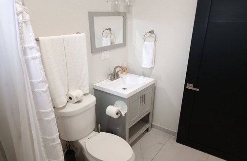 Ferrocarrilera Apartment | New Town Condo Casamar 2 near the beach