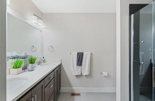 Wenatchee Apartment | New Town House - Heart of Wenatchee