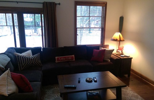 Bolton Landing House | New Townhome In The Town Of Bolton. Walk To Beaches, Restaurants And Marinas