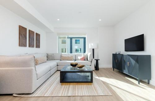 Grand Junction House | NEW Townhome-River Trail-Las Colonias-Dtown GJ!