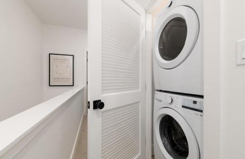 Grand Junction House | NEW Townhome-River Trail-Las Colonias-Dtown GJ!