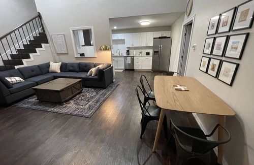 Lake Dallas House | New townhouse with large private yard and 2 car garage!