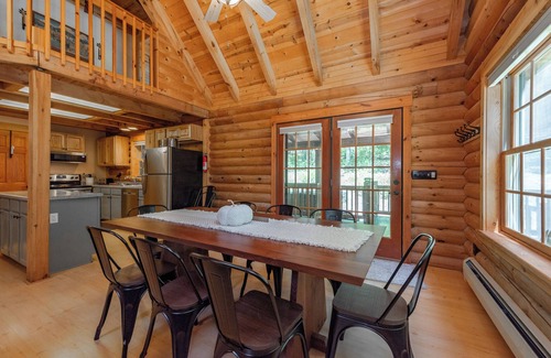North Glade Hills House | New! Tranquil Timber: Lake Access: Hot Tub, Fireplace, Fire Pit!