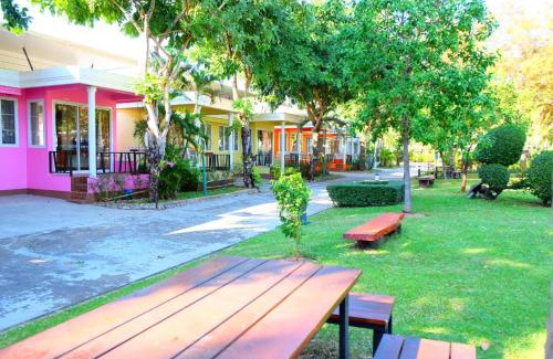 Khlong Khut Resort | New Travel Beach Hotel & Resort