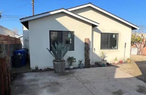 Mid City Apartment | NEW UNIT central to all LA attractions