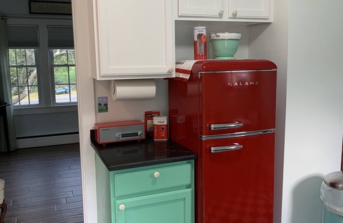 Camden Cottage | NEW Updated 2 bedroom cottage 3 blocks from downtown Camden, Maine.