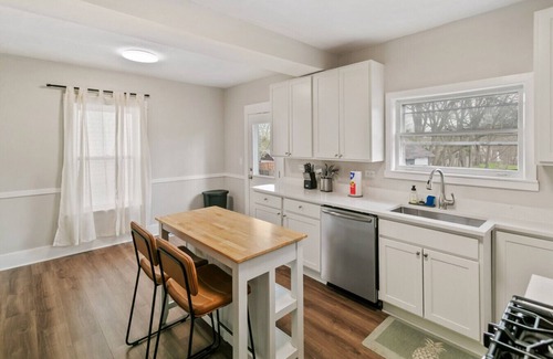 Libertyville House | New updated home w/porch and Fenced yard in DT Libertyville Near Naval Base