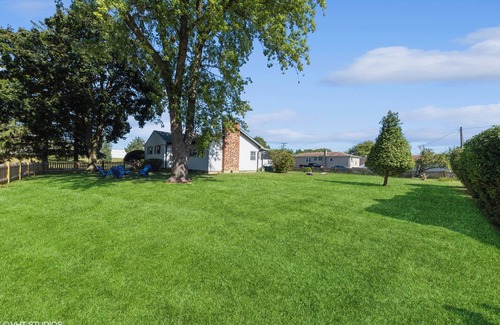 Norma House | NEW Updated House~ Huge Family Room & Great Baths!