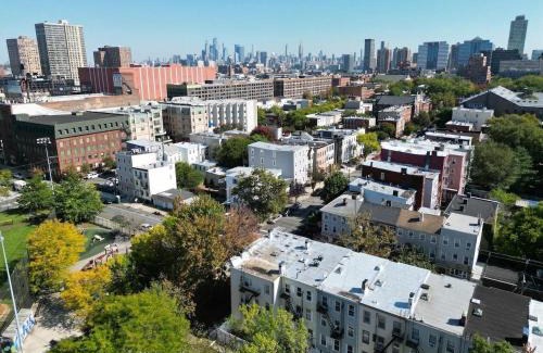 Historic Downtown Apartment | NEW! Urban Oasis, Chic 3-BR 2-BA Corner Unit, Steps Away from NYC!