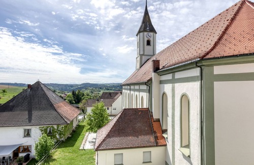 Stuehlingen Apartment | New vacation apartment in a historic cultural monument