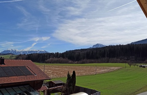 Teisendorf Apartment | New vacation apartment with mountain views