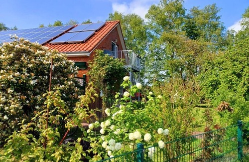 Westerholt Apartment | NEW! Vacation apartment LandBlick near the North Sea