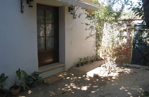 Luis Jimenez Figueroa Cottage | New Vacation Cottage in Historic District 10 Block from Zocalo