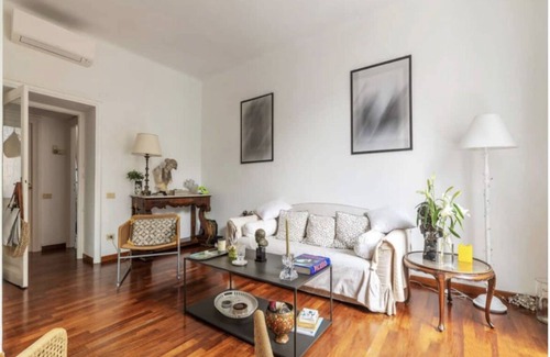 Rione XIV Borgo Apartment | New Vatican Apartment