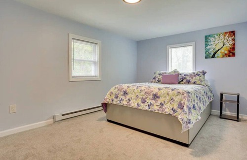 Wantage House | New Vernon Home With Lake Views!