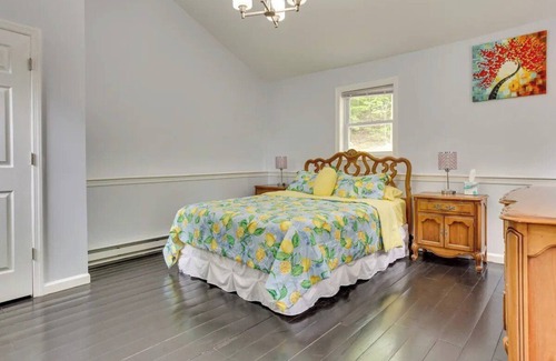 Wantage House | New Vernon Home With Lake Views!