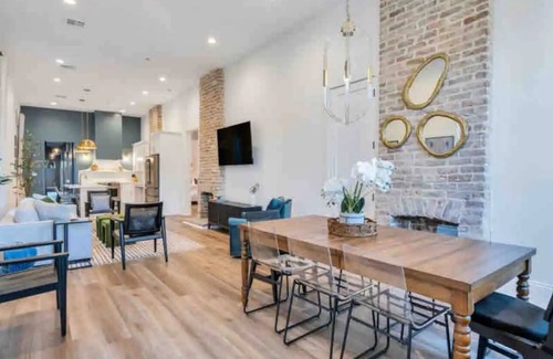 Saint Claude House | New! Vibrant Private Home w Pool near French Quarter & Frenchman