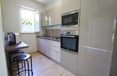 Cinquale House | New Villa at 450m from Sea. 4 People. Airco. Garden. WiFi