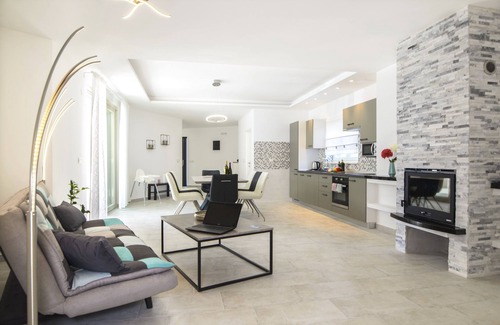 Strmac Villa | NEW villa Dina - disabled friendly