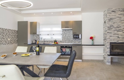 Strmac Villa | NEW villa Dina - disabled friendly