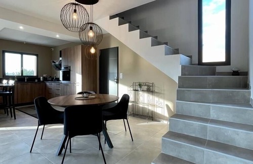 Saint-Didier Villa | New villa