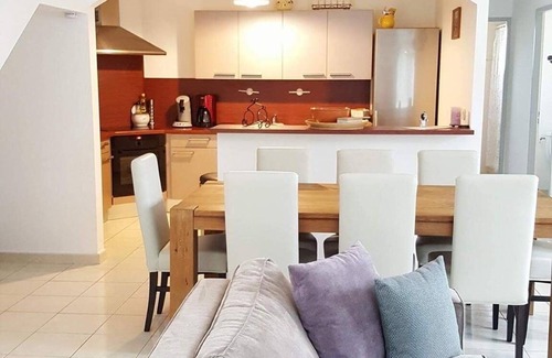 Palau-del-Vidre Villa | New villa in quiet enclosed area superbly equipped private heated pool 5km beach