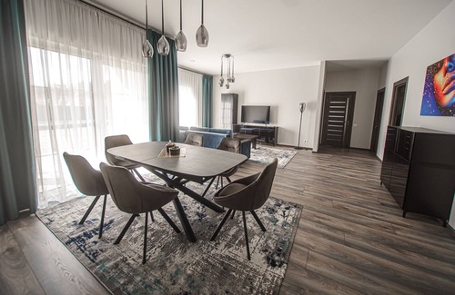 Kintai Villa | New villa in quiet place with hot tub near the forest