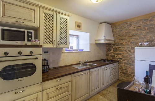Orihi Villa | NEW! VILLA ROY WITH PRIVATE POLL IN CENTRAL ISTRIA