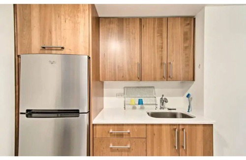 Congress Park House | NEW! Walker's Paradise Apartment in Congress Park