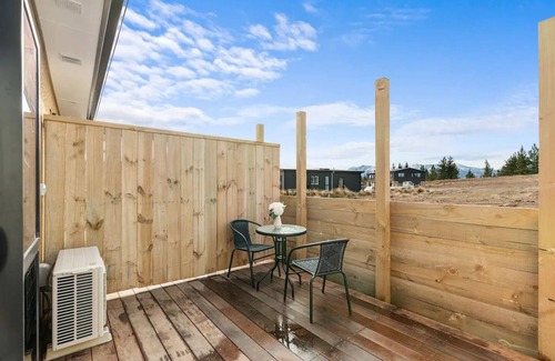 Lake Tekapo Apartment | New warm modern 1 bedroom premuim studio/kingbed+sofa bed/unit2
