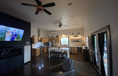 Mountain Cabin | New Waterfront Full Rec Lake Home On UTV Sled Trails Sleeps 10