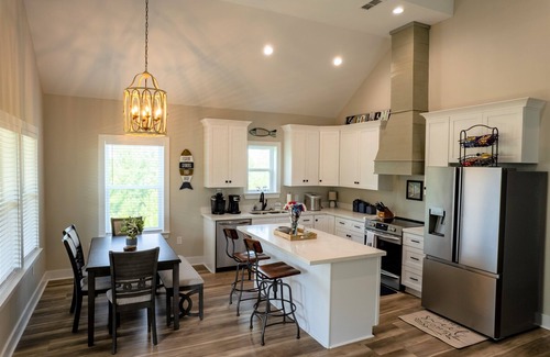 Shoreline Park House | NEW, Waterfront Home - 5 min boat ride to the Jourdan River!