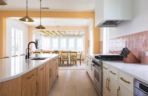 Key West House | New Waterfront Home - Dreamside House