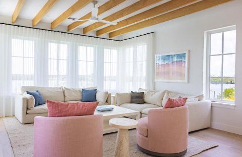Key West House | New Waterfront Home - Dreamside House