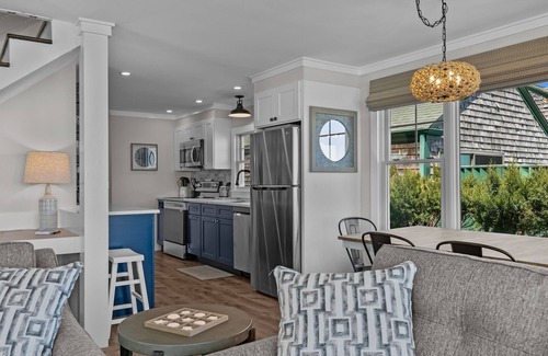 Portsmouth House | New WATERFRONT home in Portsmouth!