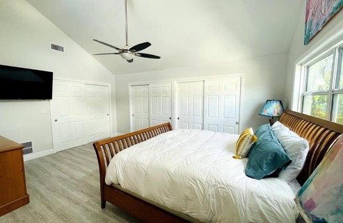 Palm Harbor House | NEW Waterfront Retreat/centrally loc/wifi/parking