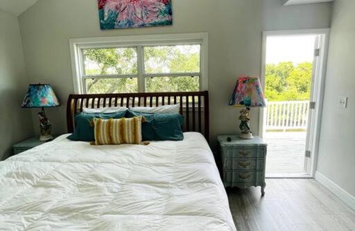 Palm Harbor House | NEW Waterfront Retreat/centrally loc/wifi/parking