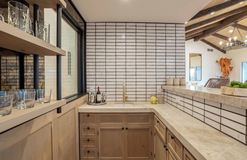 The Mesa House | NEW-Welcome to the Mesa Racquet Club Estate