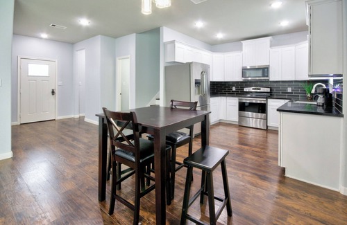 Texas City House | NEW! Welcoming Texas City Home ~ 6 Mi to Beach!