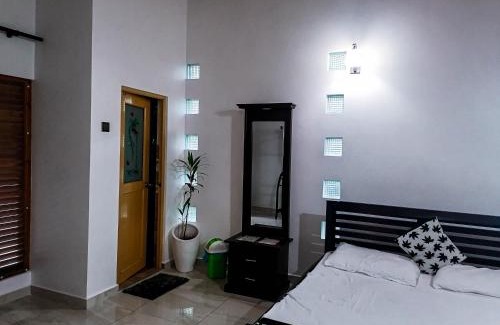 Kahangama Hotel | New White House Ratnapura