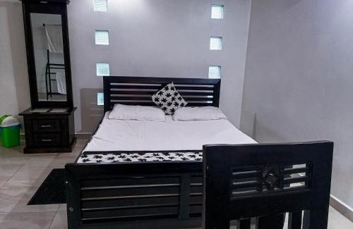 Kahangama Hotel | New White House Ratnapura