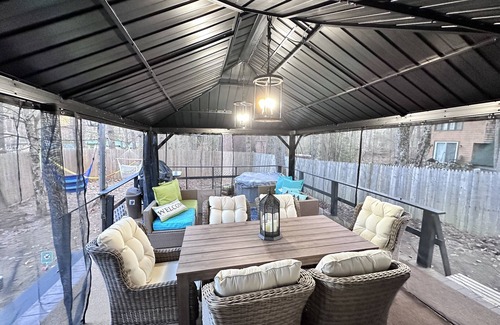 Center Conway Ski Chalet | New winter outdoor space