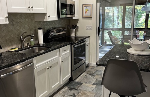 Goshen House | NEW! Woodridge Lake Gem! Sunny, spacious, recently updated contemporary home