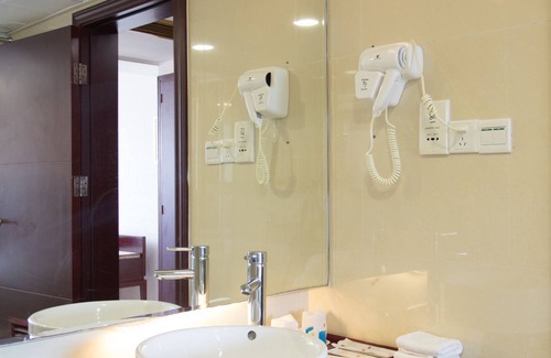 Liwan Hotel | New World Hotel
