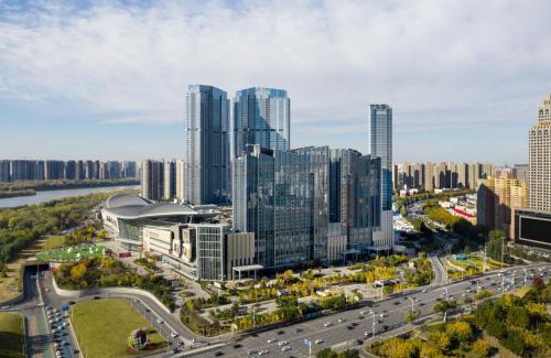 He Ping Hotel | New World Shenyang Hotel