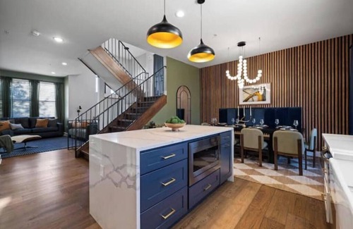 East Allegheny Apartment | NEW Yinz City Stay Walk to Acrisure&PNC Rooftop